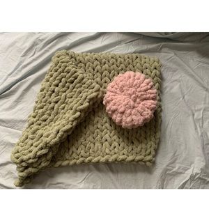 HANDMADE CHUNKY KNIT BLANKET Sage Green - Pillow not included- Twin size 30x 50